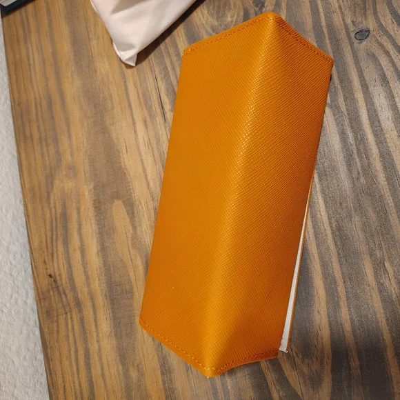 Tory Burch Tortoise Glasses with Bold Orange Case - Picture 7 of 8